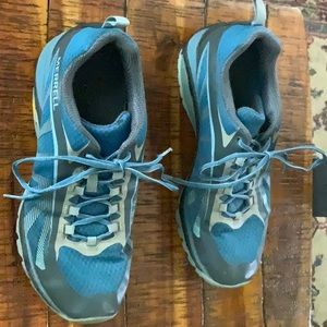 Women’s size 11 Merrell Vibram Hiking shoes.